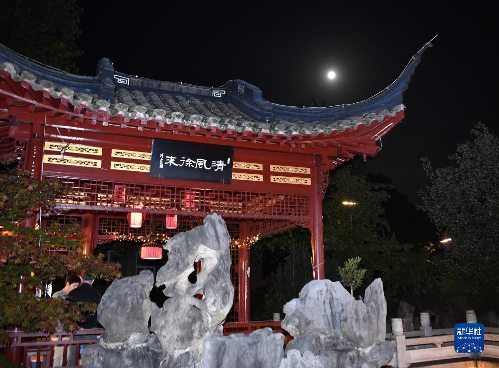 土豪斗翻天为什么下载好了进不去